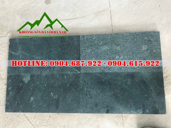 Mẫu đá xanh rêu lát sân