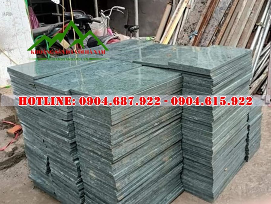 kho đá xanh rêu lát sân vườn