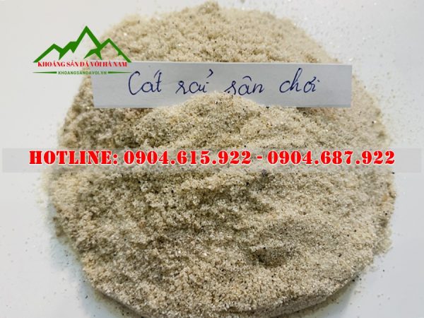cat-trang-rai-san-choi-truong-hoc