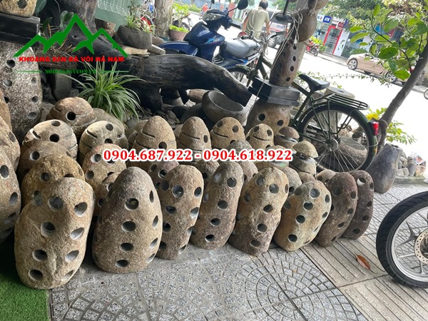 Bán đèn đá cuội sân vườn