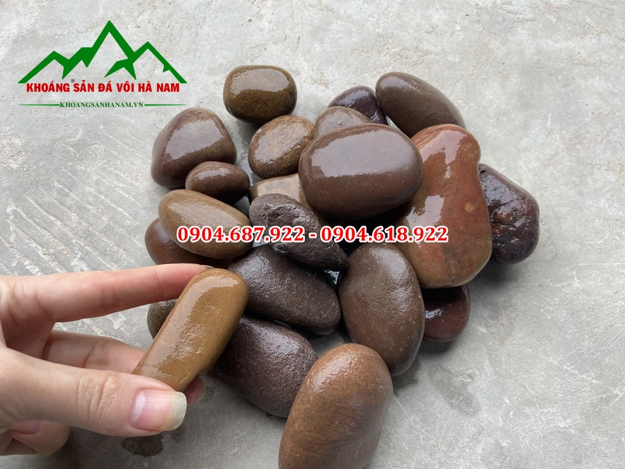 sỏi cuội đỏ rải sân vườn